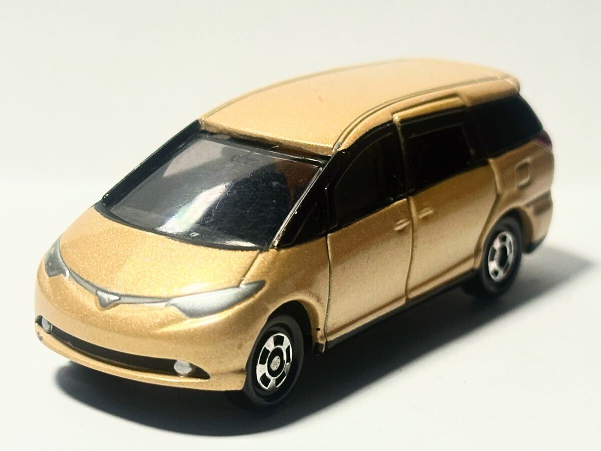 トミカ No.99 トヨタ エスティマ ルース ベージュ