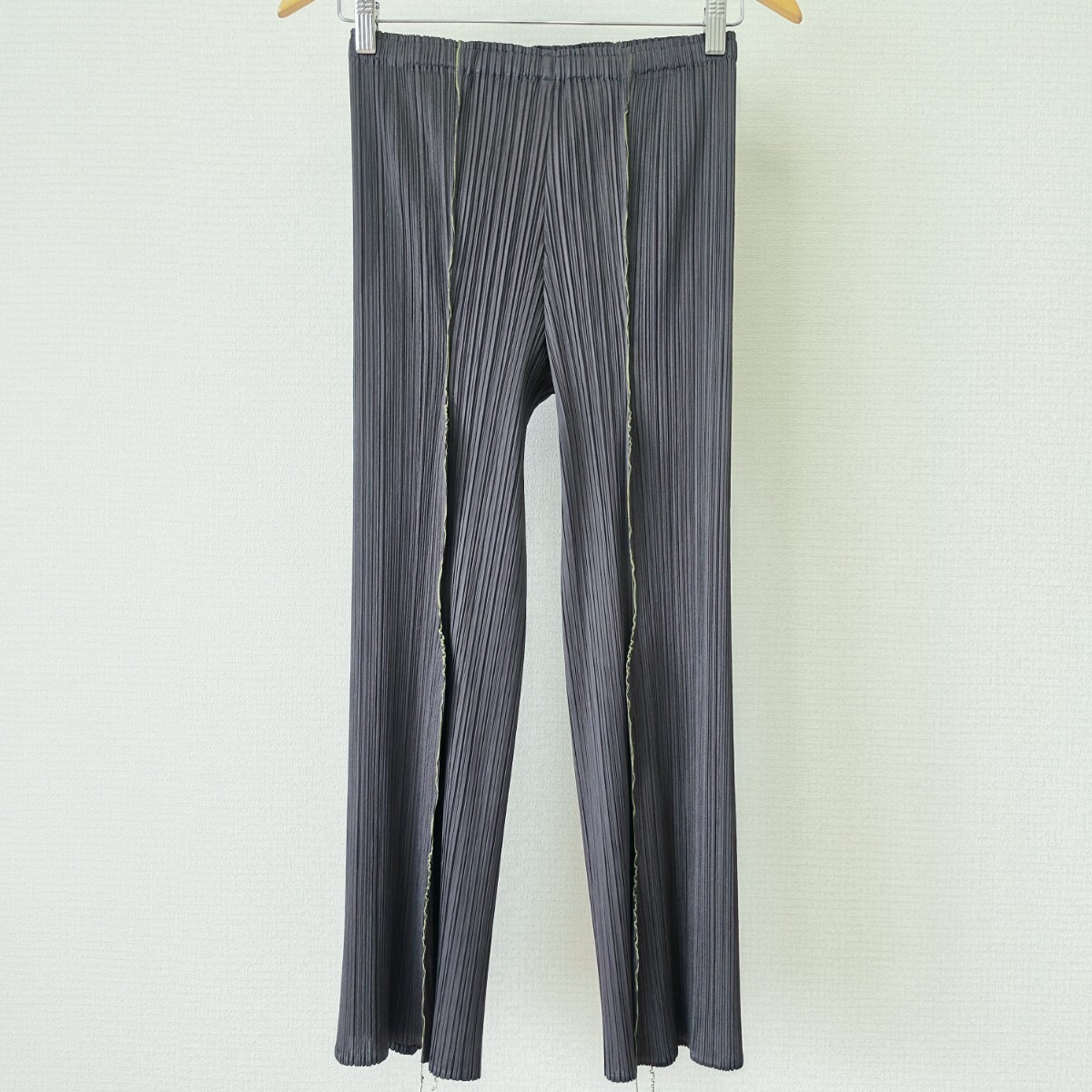 895☆ PLEATS PLEASE ISSEY MIYAKE プリーツプリーズ 縦 ウエーブ 変形 パンツ 1 グレー