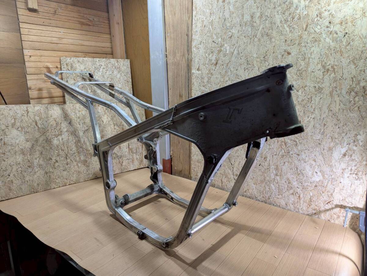 262627-88 貴重　スズキ　HK31A　SUZUKI RG400γ　400ガンマ エンジン実動車 書なし　メインフレーム