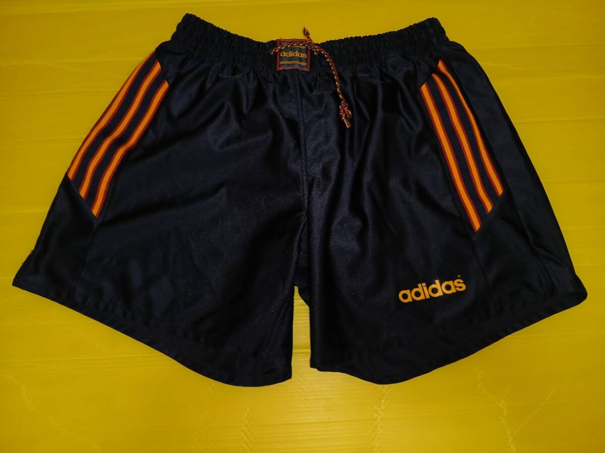デサント時代 Adidas正規品 1996年 サッカースペイン代表 ヴィンテージ・ゲームショーツ