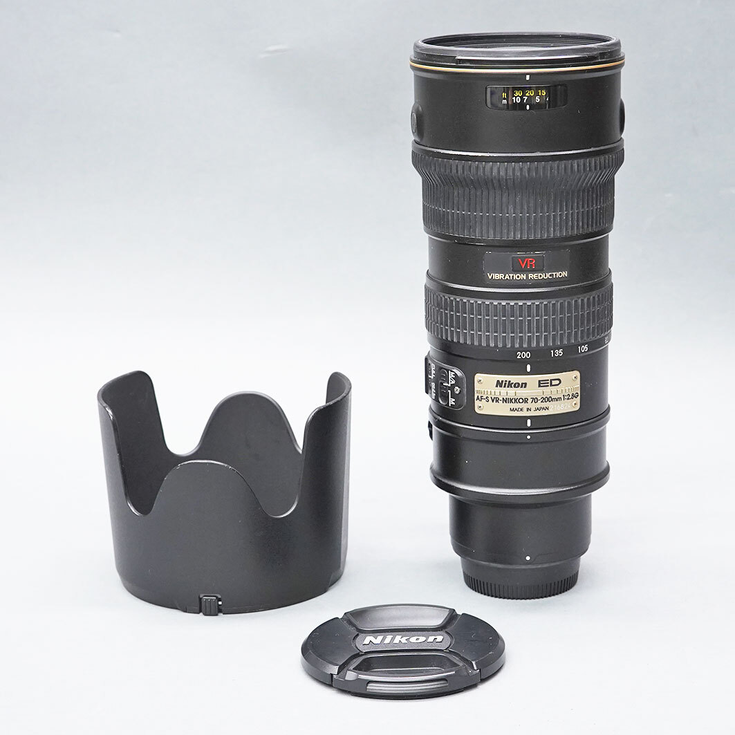 【32】Nikon ED VR-Nikkor 70-200mm 1:2.8 G フード　付