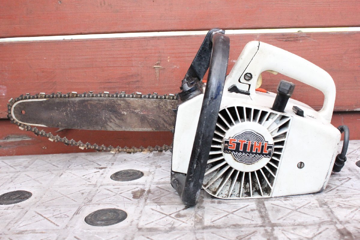 ☆【2H0518-21】 STIHL スチール エンジン式チェーンソー 015 ガイドバー長約270mm ジャンク