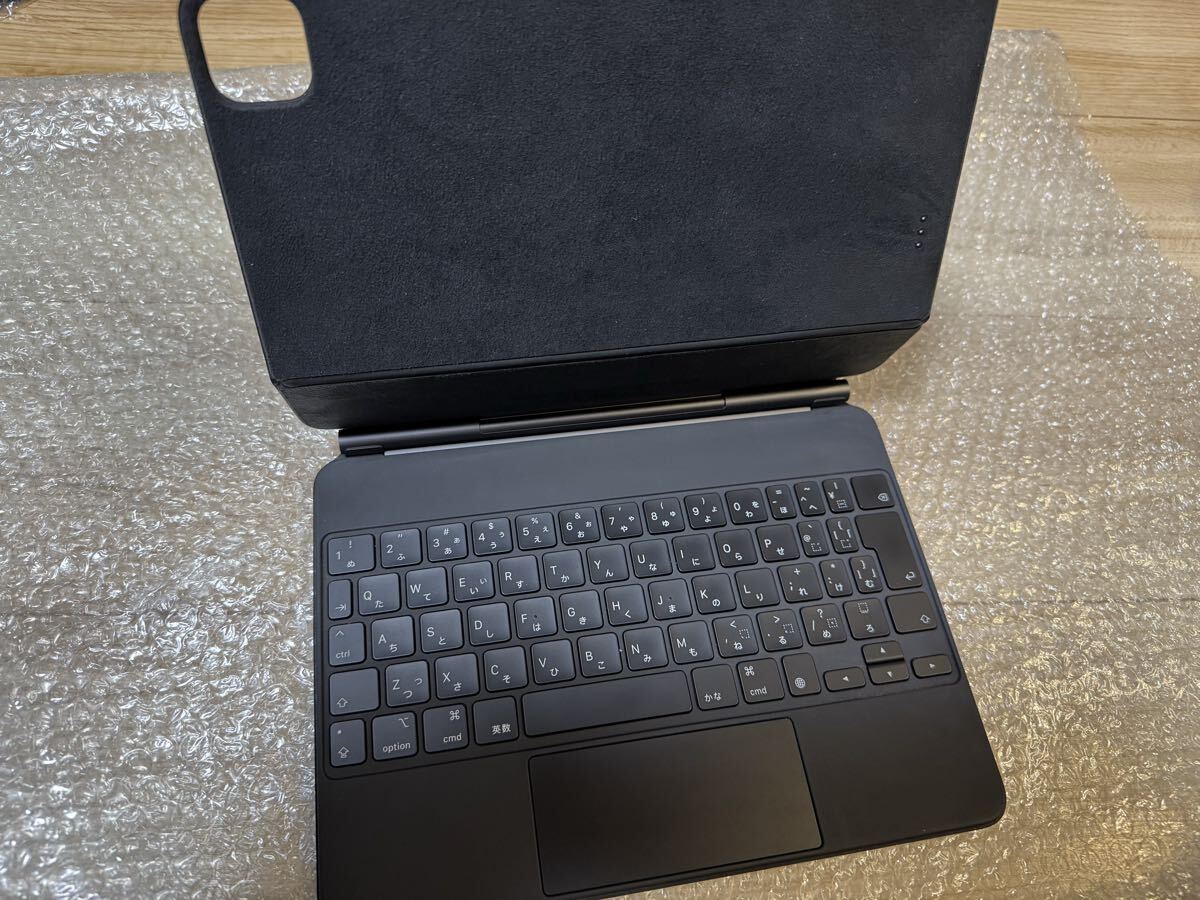 Apple iPad MagicKeyboard MXQT2J/A 日本語配列 ブラック 美品　マジックキーボード　 iPadPro