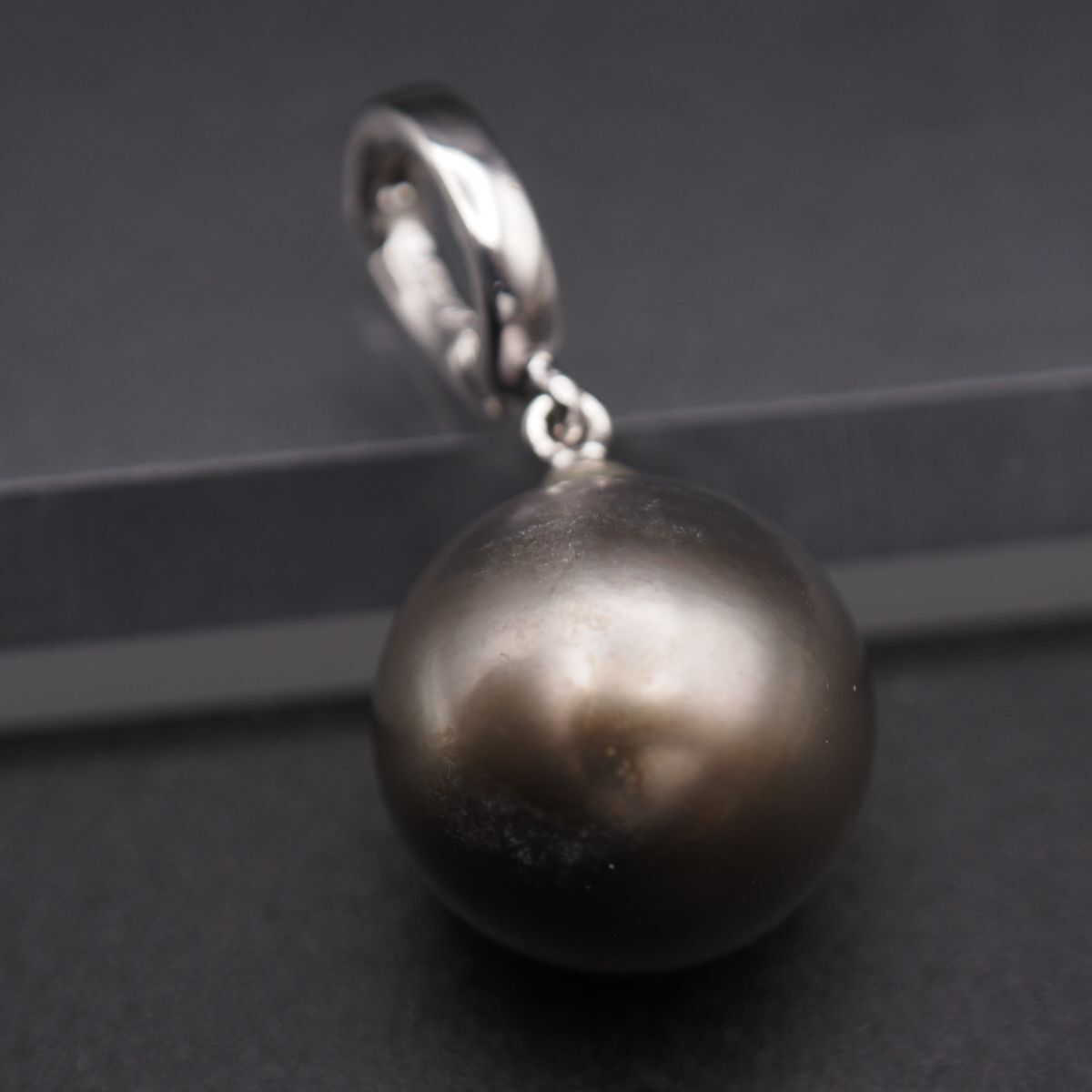 A006 黒蝶真珠 14.6mm珠 パール SILVER刻印 ペンダント トップ デザイン シルバー チャーム ヘッド 6月誕生石