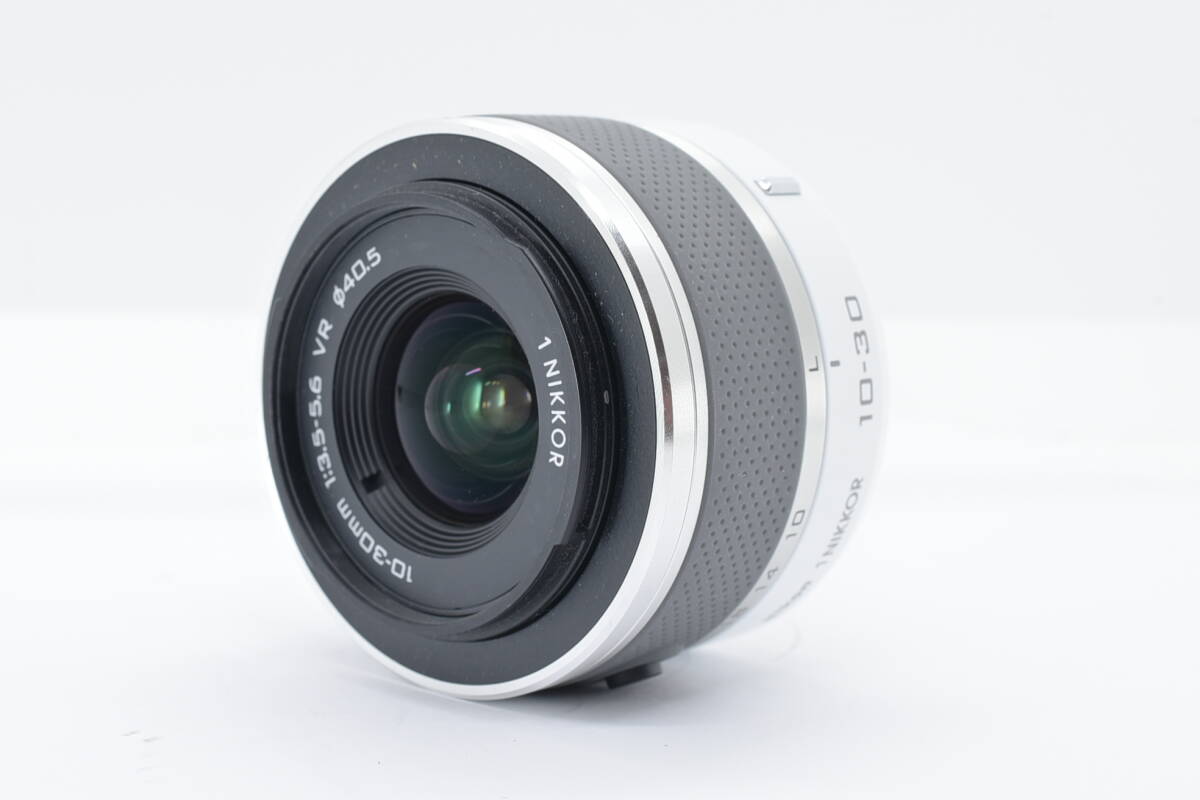 Nikon ニコン 1 Nikkor 10-30mm f/3.5-5.6 VR Lens White オート フォーカス 標準 レンズ 白 TN1030319K