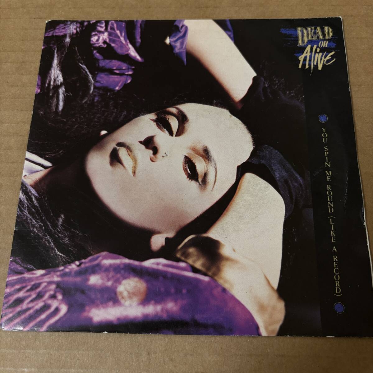 Dead Or Alive - You Spin Me Round (Like A Record) / 7インチ！！ / Misty Circles // Epic 7inch / AA8309