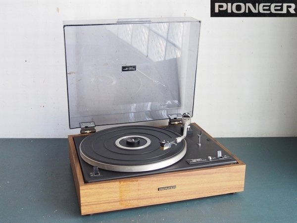 PIONEER PL-E1000 レコードプレーヤー　ジャンク　パイオニア　ターンテーブル　BELT DRIVE STEREO TURNTABLE　レトロ　アンティーク　5-11