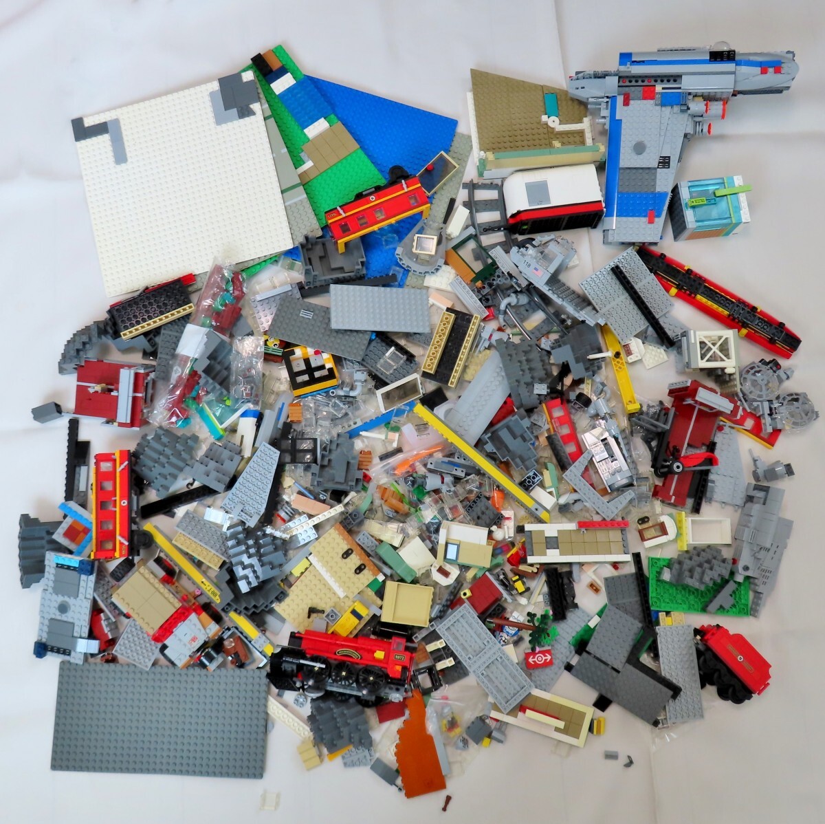 LEGO 大量まとめ レゴブロック 車 飛行機 電車 レール パーツ 100サイズ 箱込み 5.8kg 0531-061
