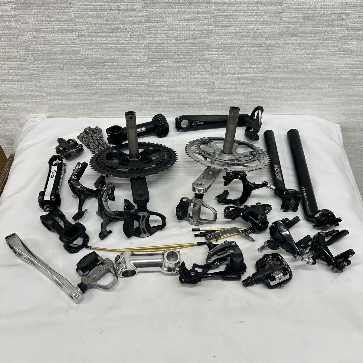 自転車パーツ まとめ シマノ 105 FC-5800 PD-M525 6700 ウルテグラ Deda FSA ANCHOR クランク ブレーキ ペダル ステム シートポスト 現状品