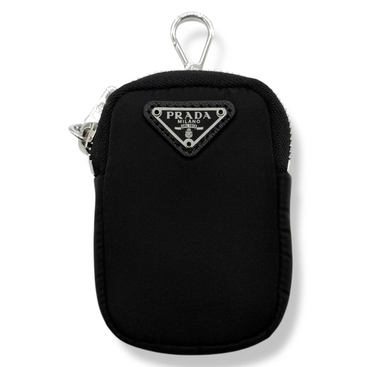 未使用保管品　PRADA　プラダ　三角ロゴ　ミニ　ポーチ　ブラック　ナイロン　カラビナ　チャーム　キーホルダー　白タグ有　di3