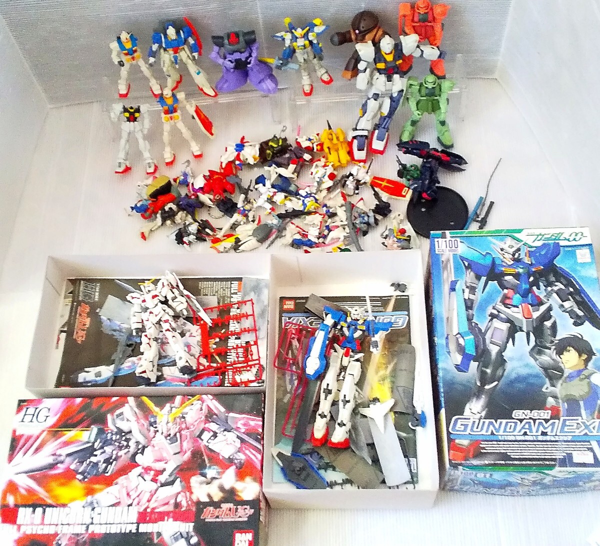 ガンダム プラモデル フィギュア 機動戦士ガンダム ガンプラ まとめて 組立済 ジャンク 大量 パーツ取り ユニコーン エクシア バンダイ
