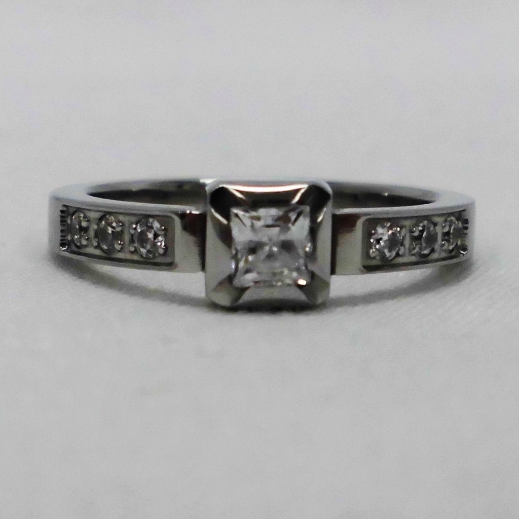 SWAROVSKI スワロフスキー リング 指輪 中古品 ｍ_j(j)