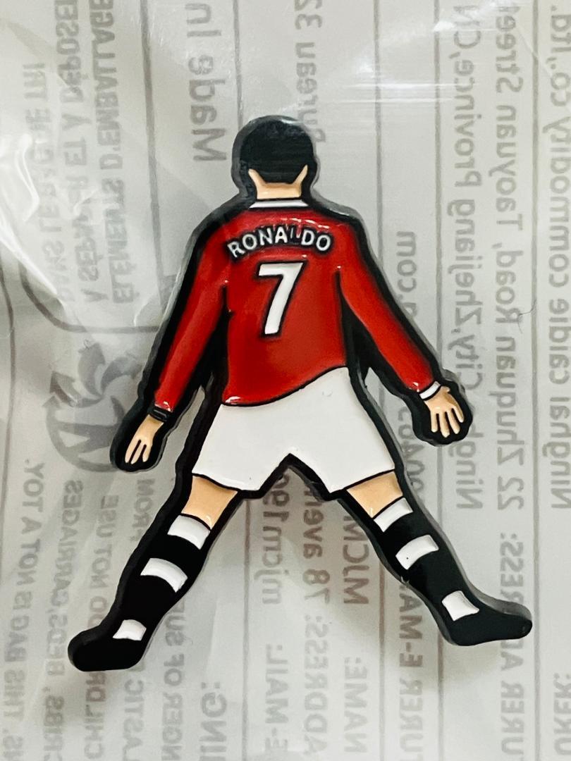 新品 送無★☆ピンバッジ　クリスティアーノ ロナウド★レアルマドリード ユヴェントス サッカー マンチェスターユナイテッド サッカー/b