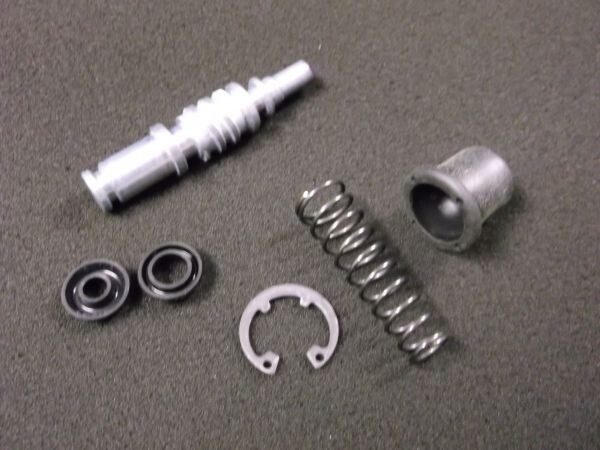 MD30 純正 フロント マスターシリンダーインナーキット . XR250 ピストン シール Motard モタード XR BAJA スペシャル 　/ kj1