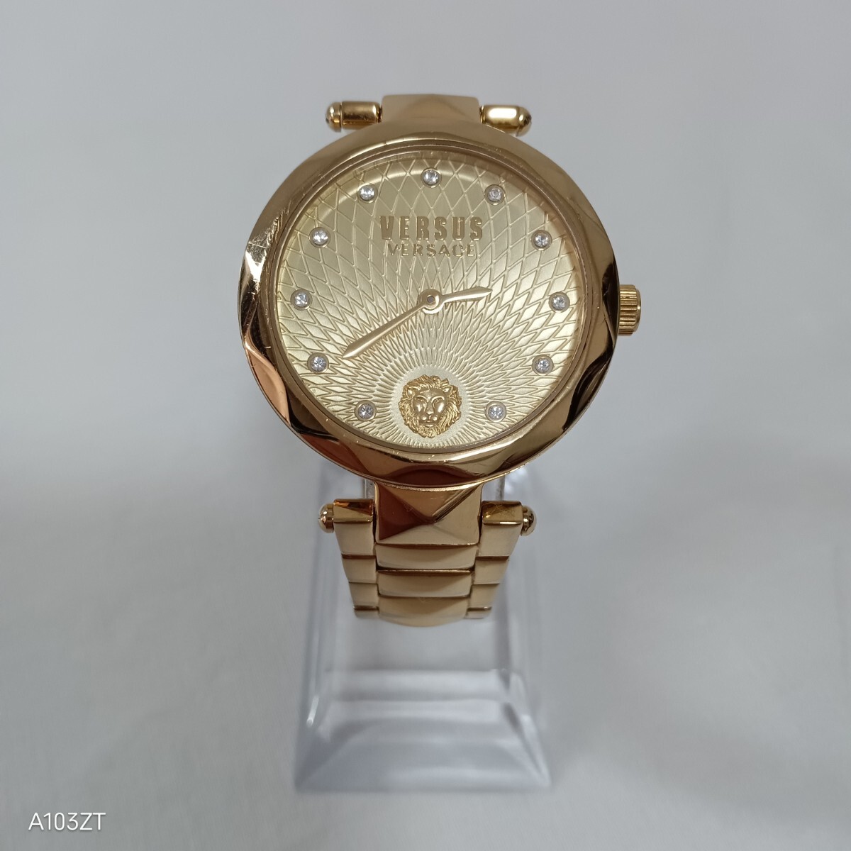★VERSACE ヴェルサーチ VERSUS ヴェルサス コヴェントガーデン 新品電池交換済み 稼働 レディース腕時計 ゴールド クォーツ