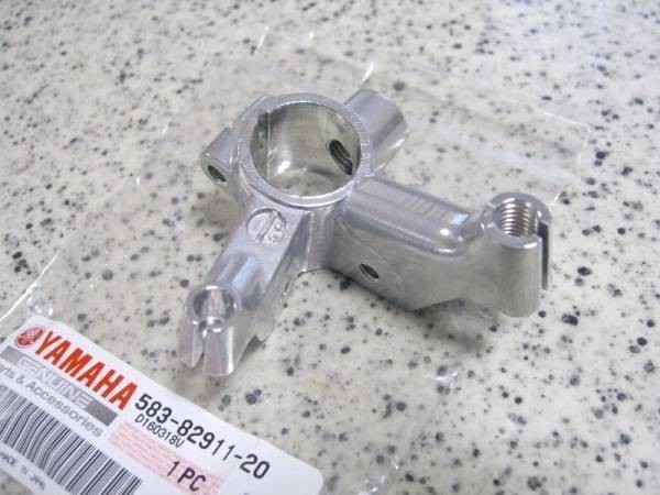 ★583-82911-20 ホルダレバー1(左) シルバー ☆3/ 純正新品 SR400 左レバーホルダー 1978～2009適合