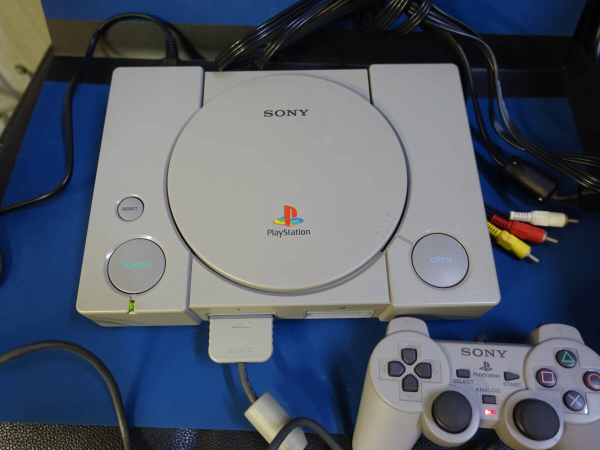 ★SONY Play station SCPH-7000本体　ジャンク品　通電確認済み★
