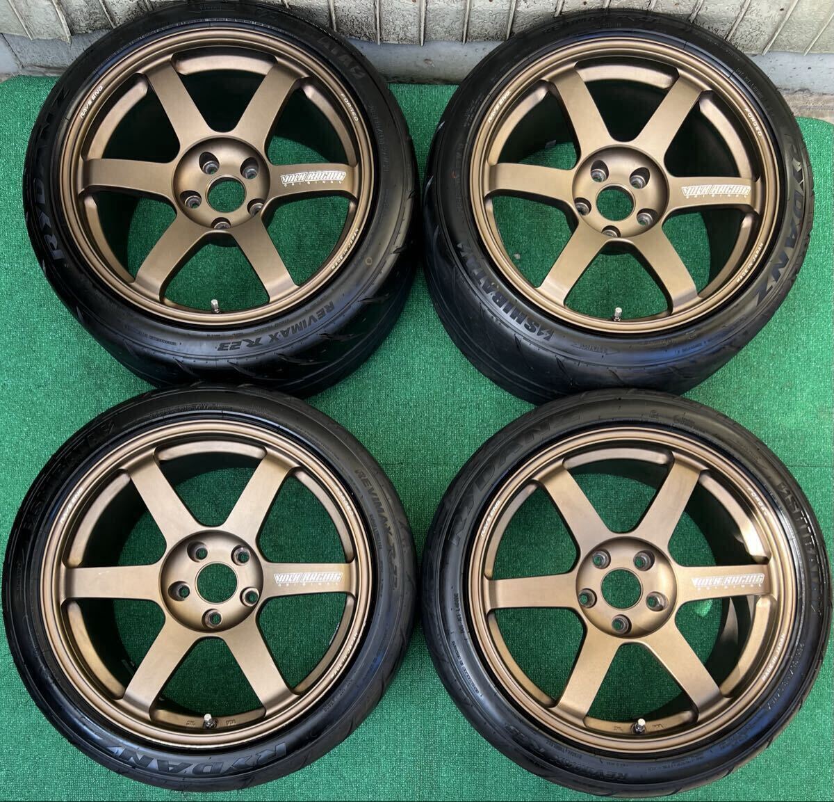 希少 美品 RAYS VOLKRACING TE37SAGA ボルクレーシング 18インチタイヤ/ホイール4本 9.5J+38 5H PCD114.3 シルビア/スープラ/チェイサー等