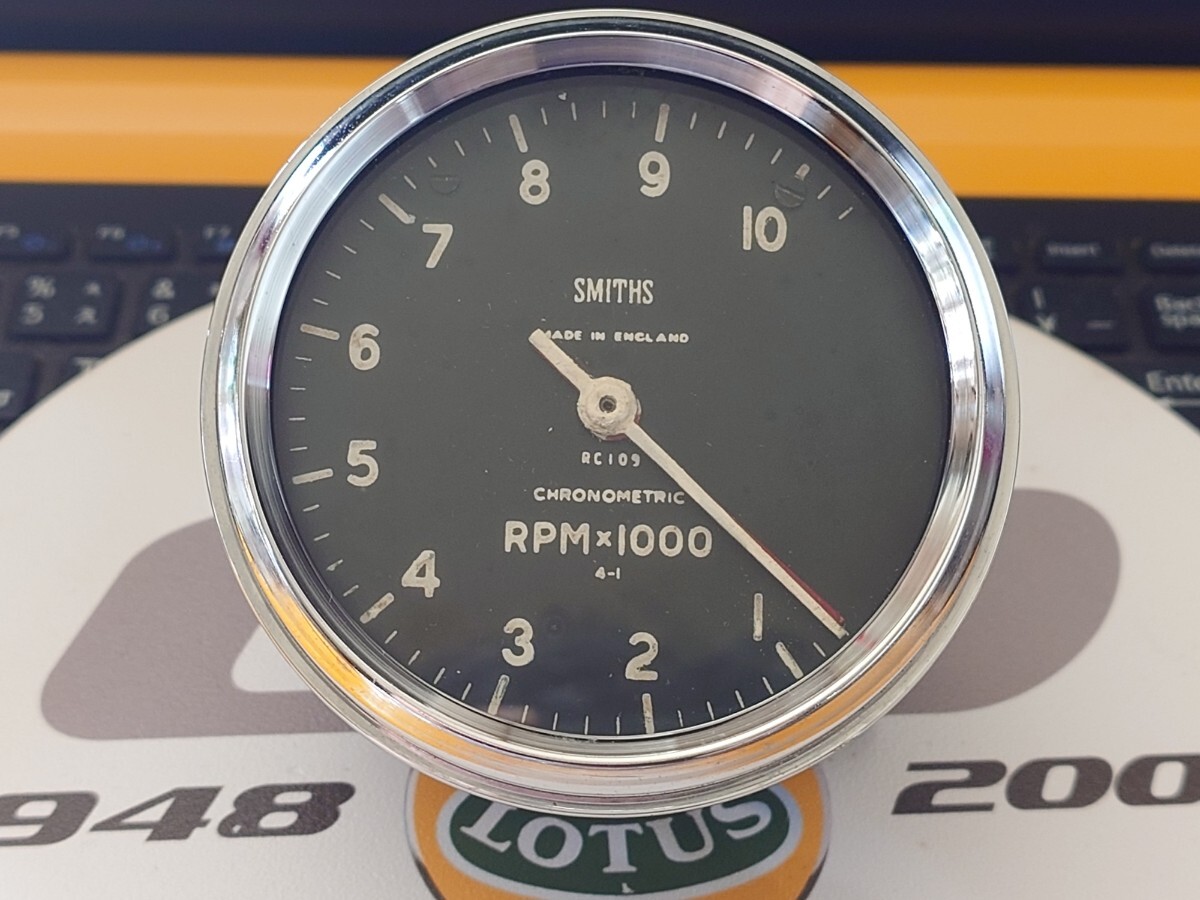 当時物 SMITH スミス クロノメトリックタコメーター RPM1000 白 赤 二本針 ロータス ケータハム セブン 旧車 機械式 ビンテージ G0000@25