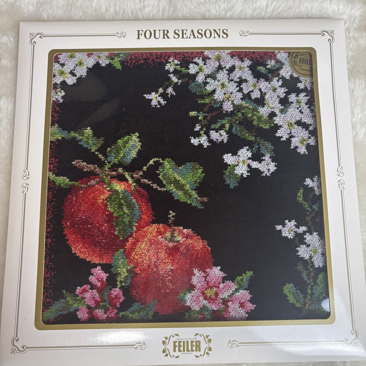 未使用◇FEILER FOUR SEASONS◇リンゴ タオルハンカチ