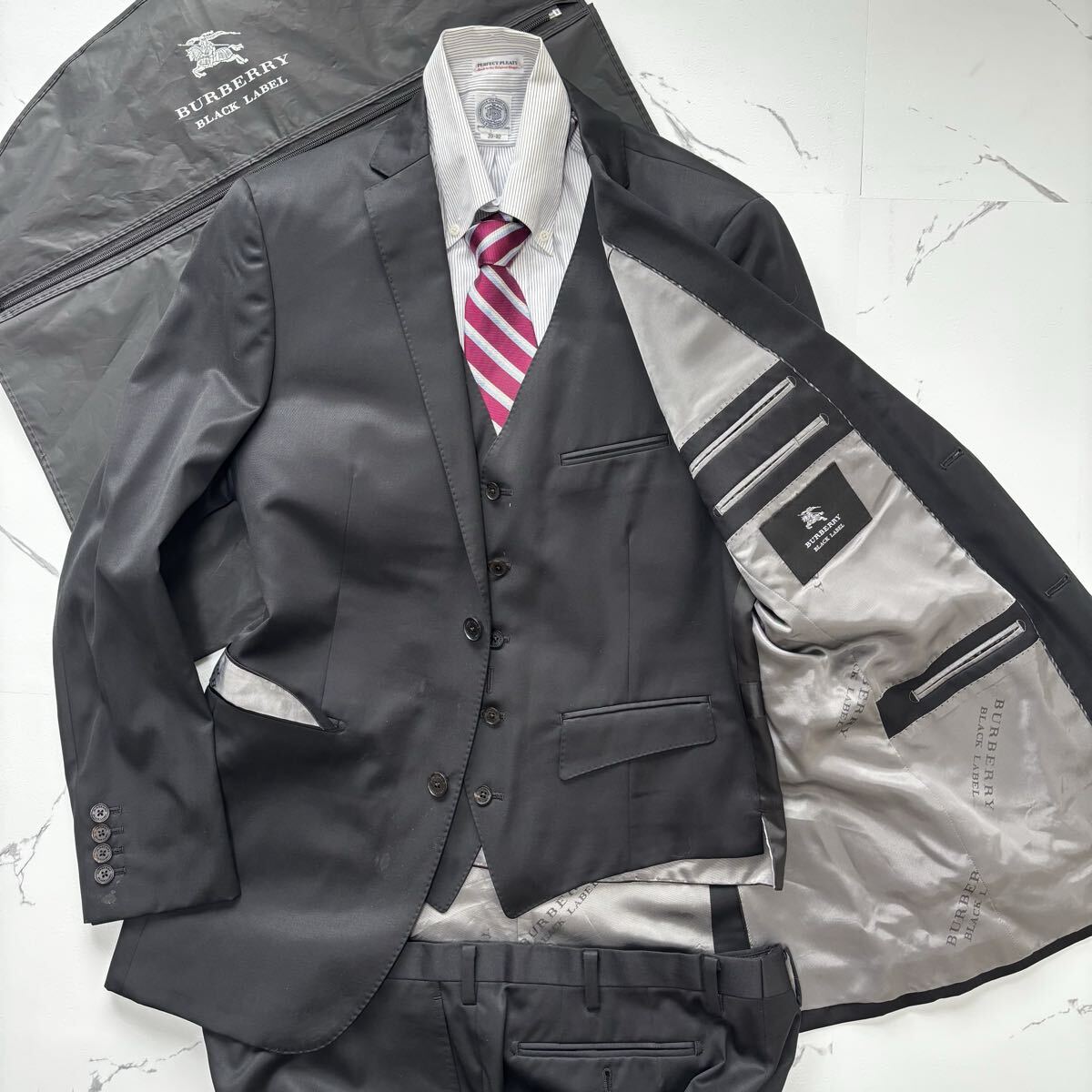 未使用級◎稀少42L★後期モデル◎バーバリーブラックレーベル BURBERRY BLACK LABEL スーツ セットアップ スリーピース 黒 ブラック 水牛釦
