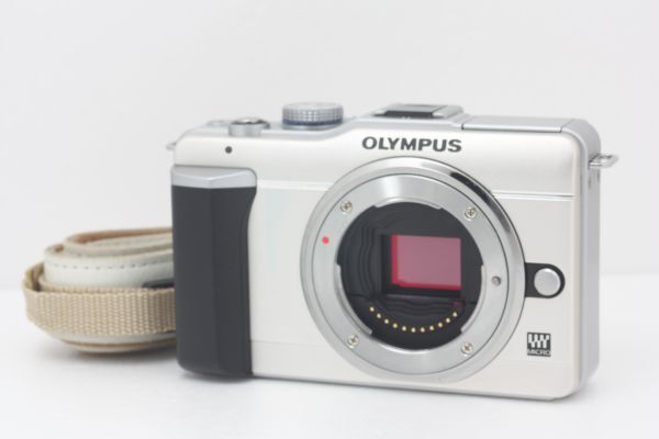 オリンパス OLYMPUS E-PL1 ボディ シルバー ストラップ付き #387h