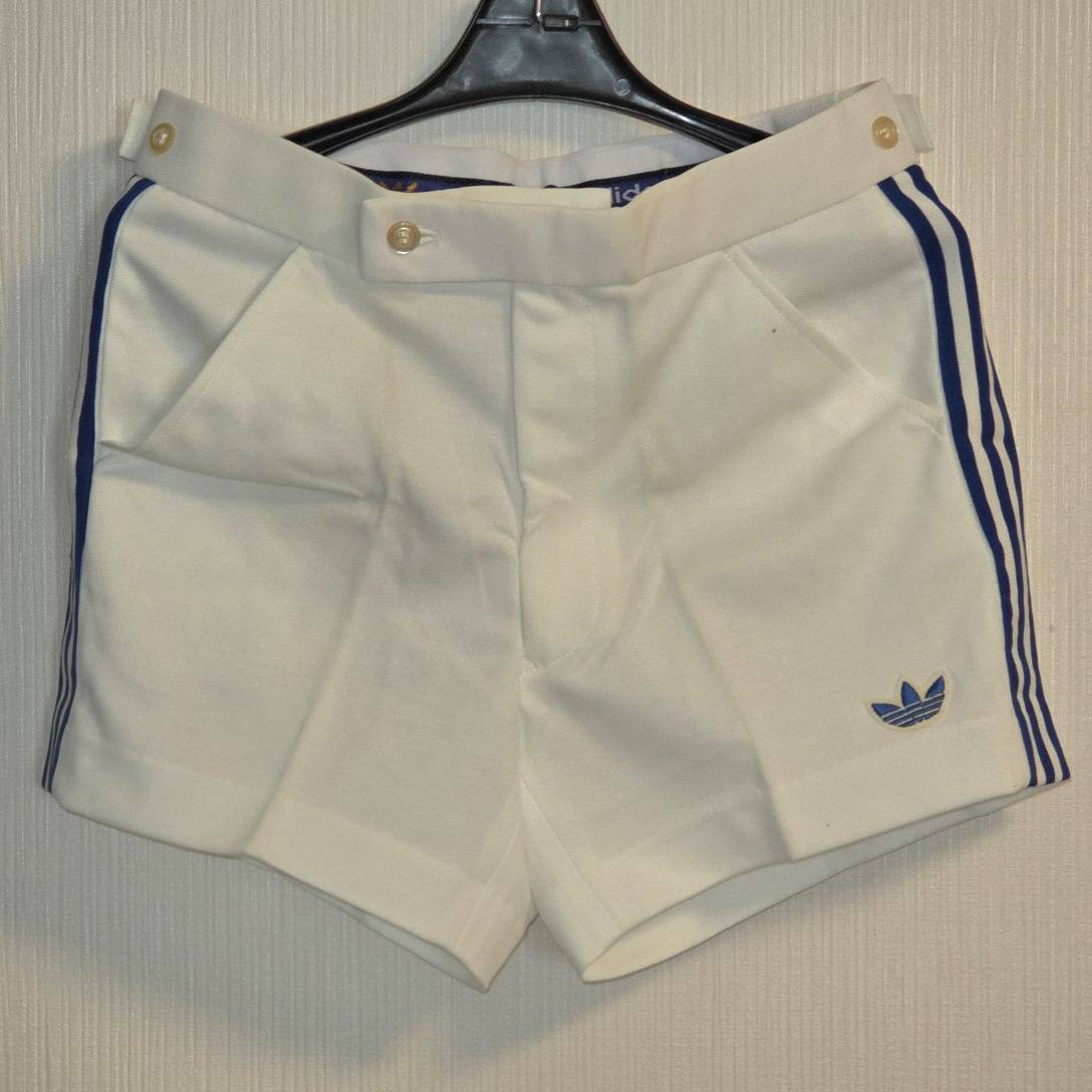 現状品　タグ付き　70s-80s ビンテージ adidas アディダス トレフォイルロゴ 刺繍 スリーストライプス 西ドイツ デサント製　M　B327