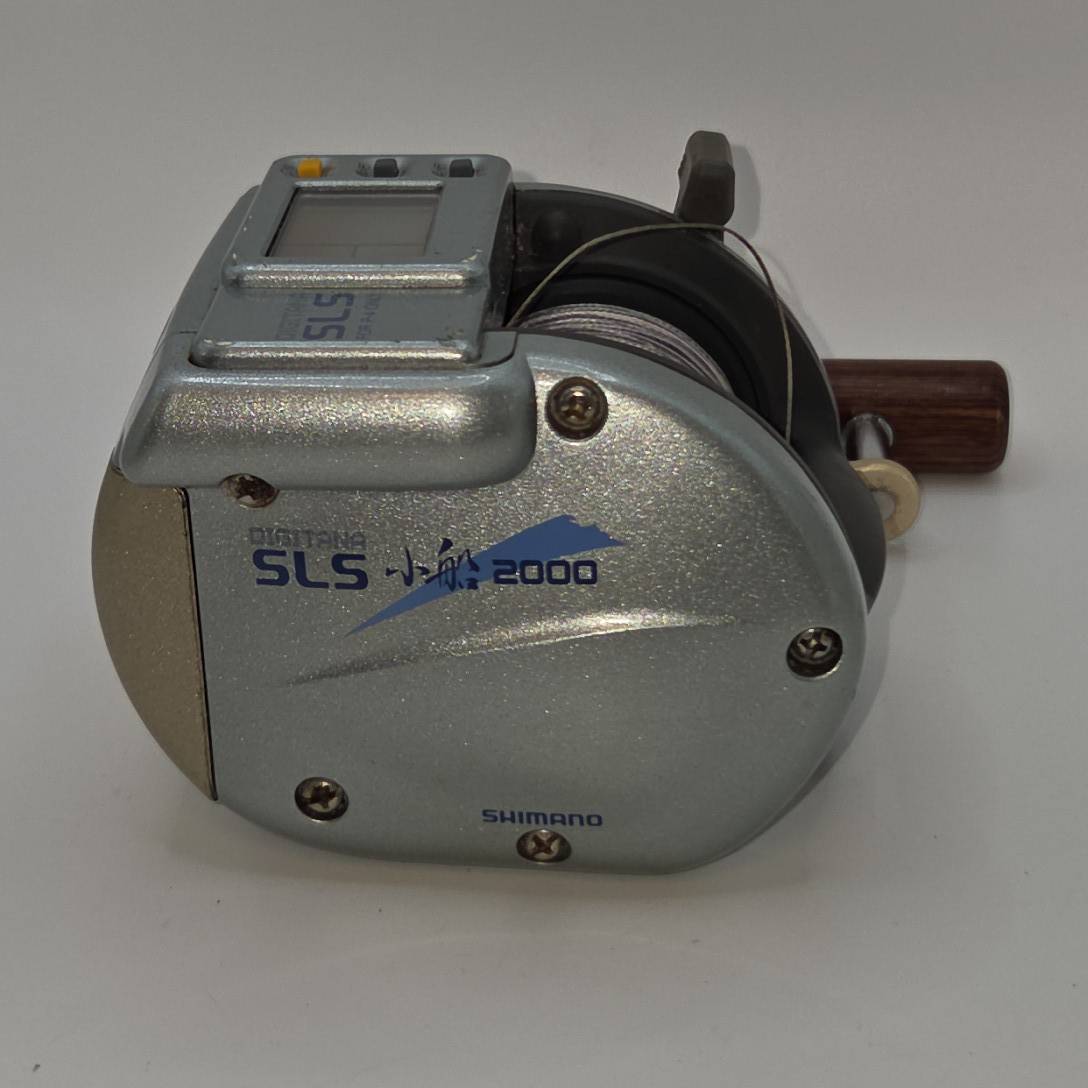 シマノ デジタナ SLS 小船 2000 タナピタ機能付き 両軸リール カウンター付 右ハンドル 通電確認済み 動作未確認 傷・錆・汚れなど有　B406