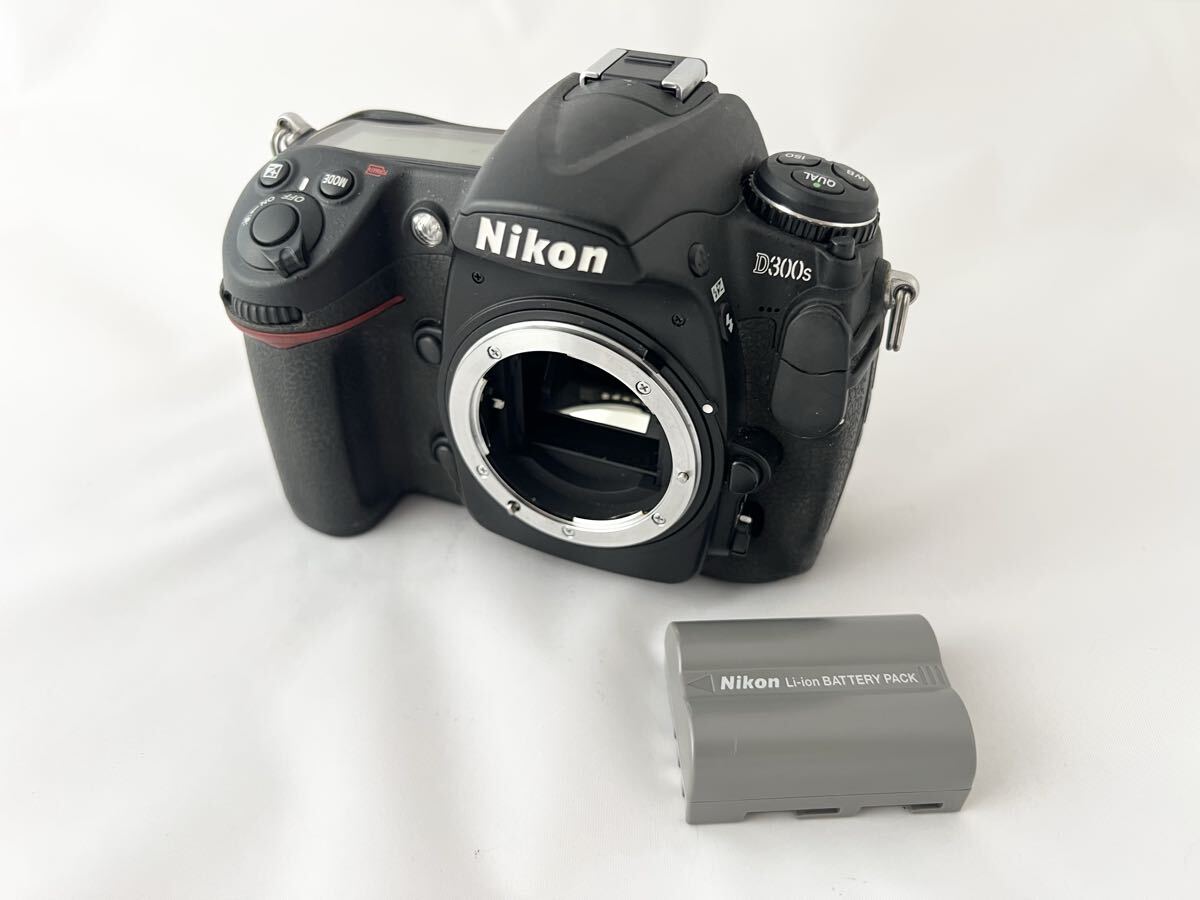 ニコン Nikon D300S バッテリー付　デジタル一眼レフカメラ ボディ A126