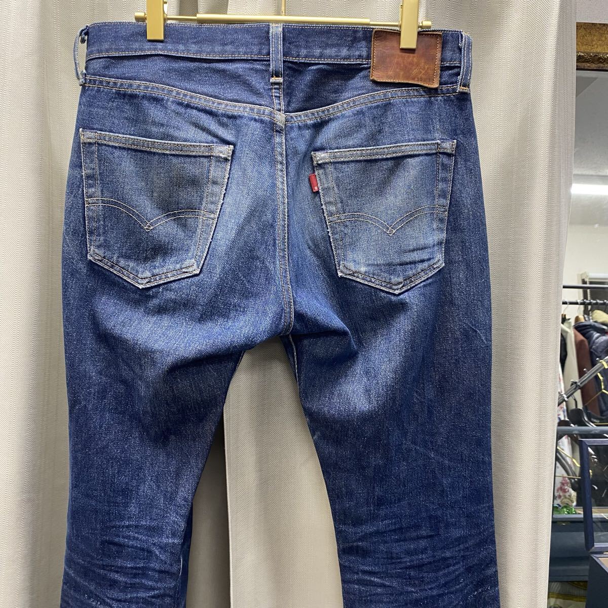 最後の本格派　Levis リーバイス　 デニムパンツ ジーンズ ジーパン インディゴ　裏ボタン5115 BIG E 501 ゴールデンサイズ　W31 F180