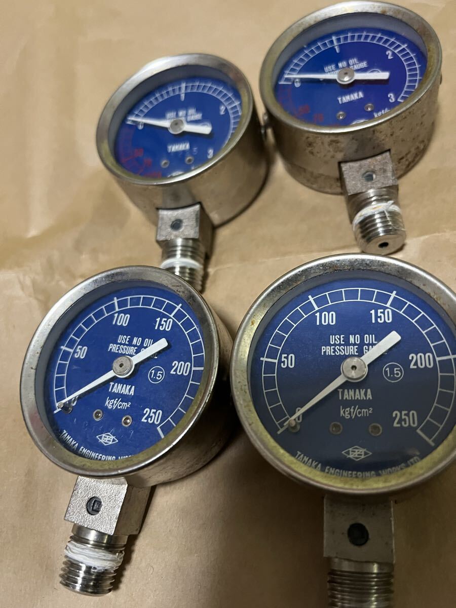 TANAKA 圧力計 4個セット kgf/cm 250psi 2個、3kg 2個工業用計器送料込みです。 圧力ゲージ