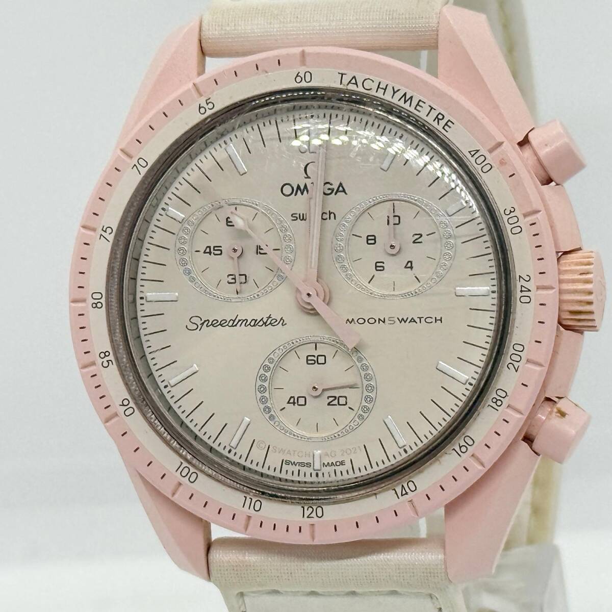 OMEGA オメガ ×スウォッチ ライトピンク SO33P100 QZ メンズ 腕時計 稼働品