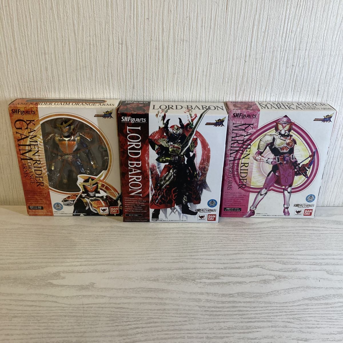 ね888【80】1円～ BANDAI S.H.Figuarts 仮面ライダー鎧武 マリカ ロードバロン 開封品 全体的にダメージ有