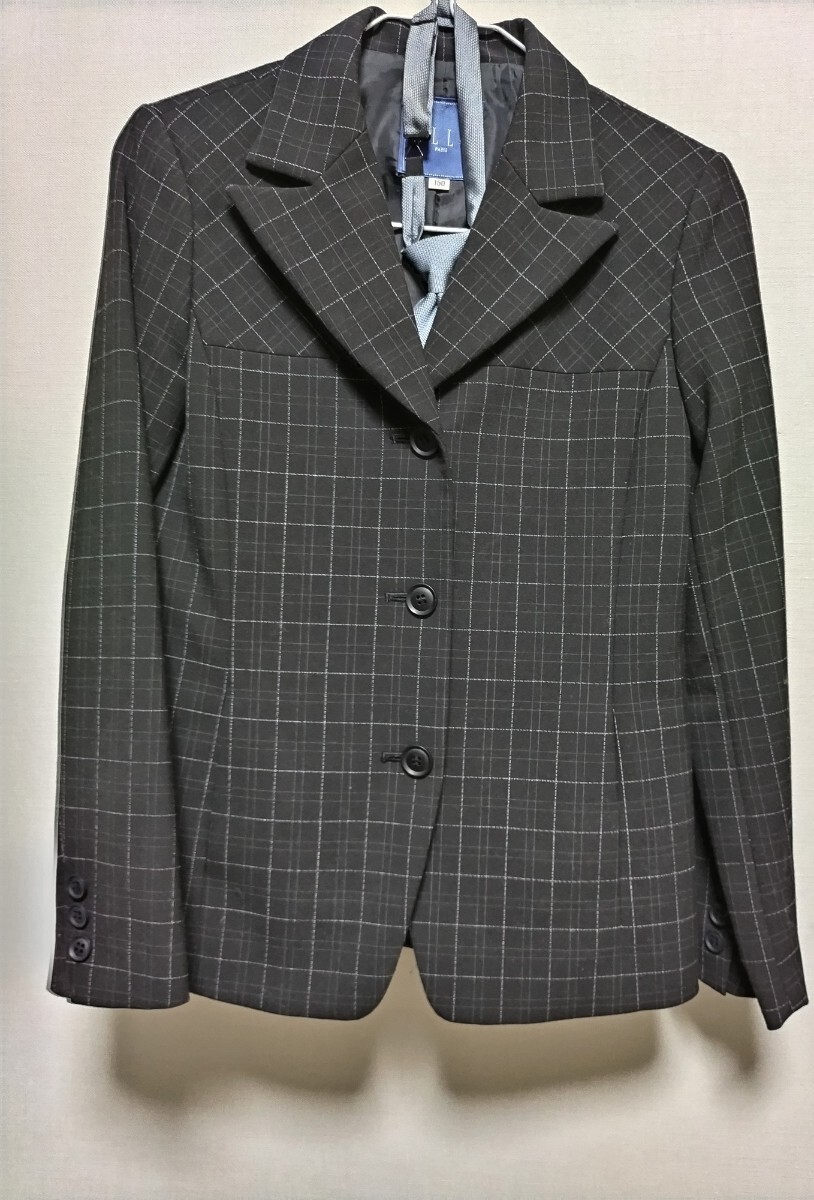 ELLE エル　子供服150サイズ ジャケット＆スカートのセットアップ 黒地に白いチェック柄/中古美品/入学式 卒業式 フォーマル