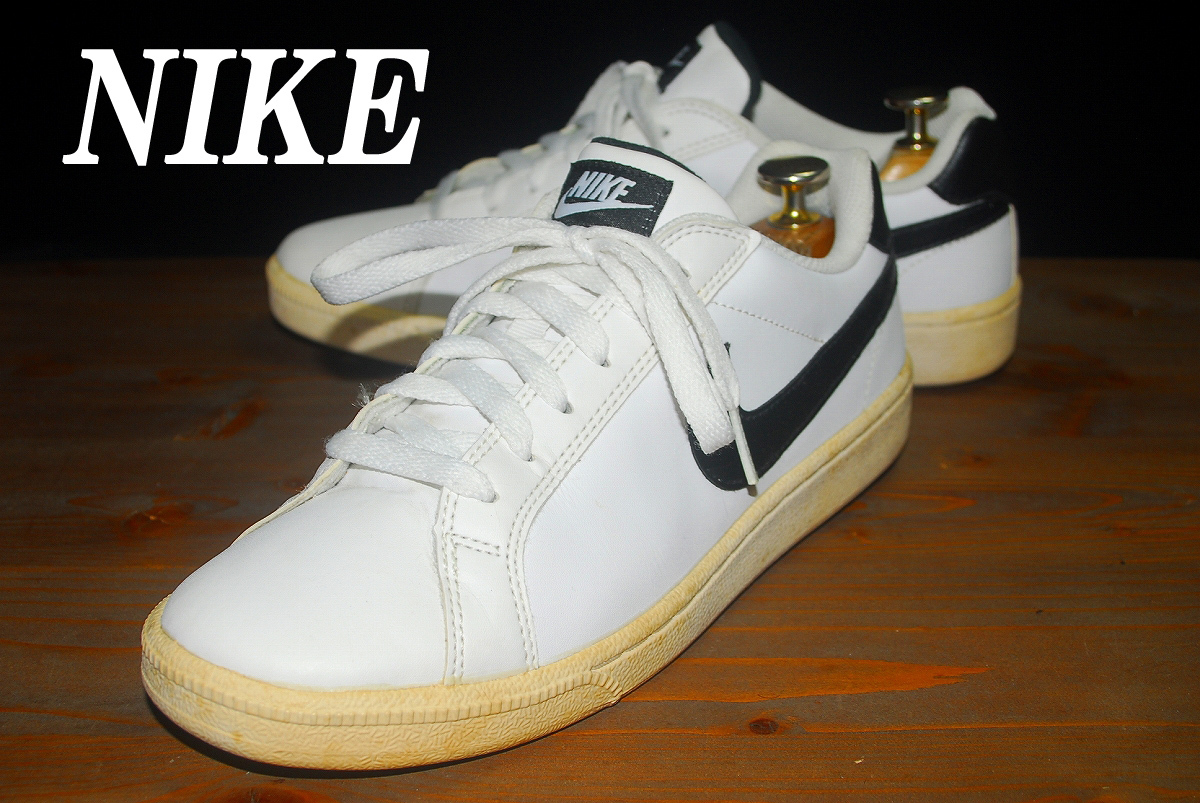 ATX3513●●限界最終価格！他でも出品中●●早い者勝ち！ナイキ/NIKE/コートマジェスティック/25㎝/白/ホワイト/US7/ロー/良品/存在感抜群