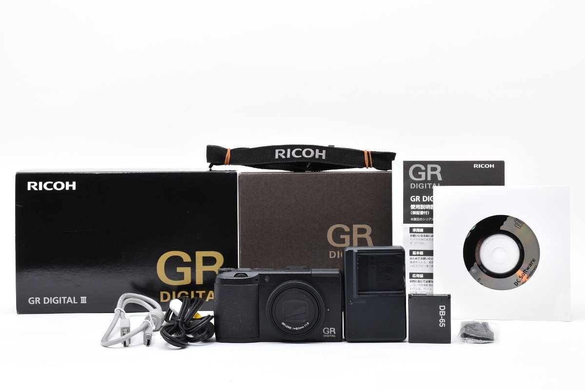 シャッター数3598回　RICOH コンパクトデジタルカメラ GR DIGITAL III [ブラック]