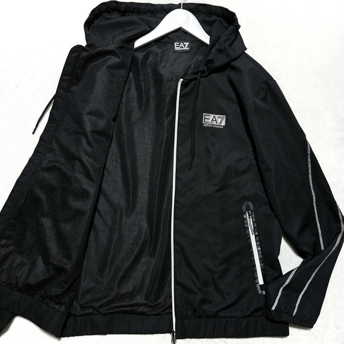 美品/XL ■EMPORIO ARMANI ブルゾン パーカー ジャケット Ventus ライン ジップアップ 軽量 大きいサイズ ゴルフ エンポリオ アルマーニ 黒