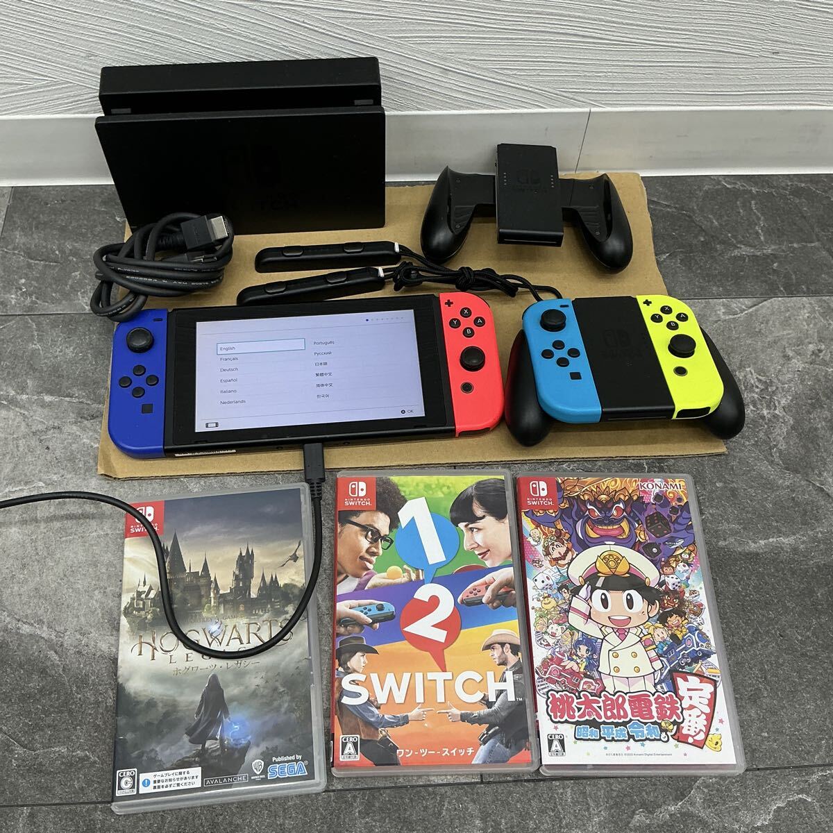 営KWE000009 Nintendo 任天堂 ニンテンドースイッチ NINTENDO SWTICH ソフト付 初期化済