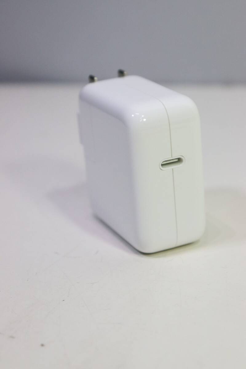 Apple 30W Power Adapter A2164 アップル 充電器 USED 中古 （R804-N79.5