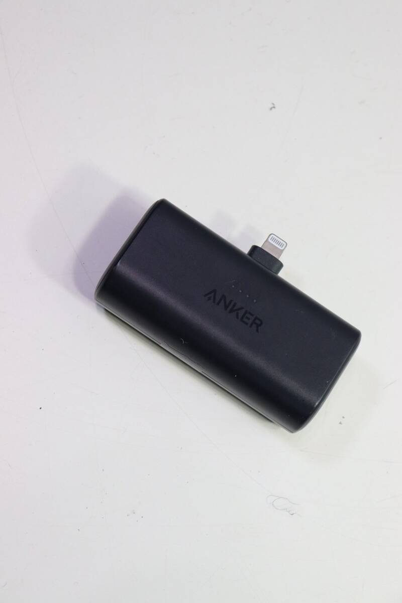 ANKER アンカー A1645 Nano Power Bank (12W, Built-In Lightning Connector) モバイルバッテリー USED 中古 （R804-N7