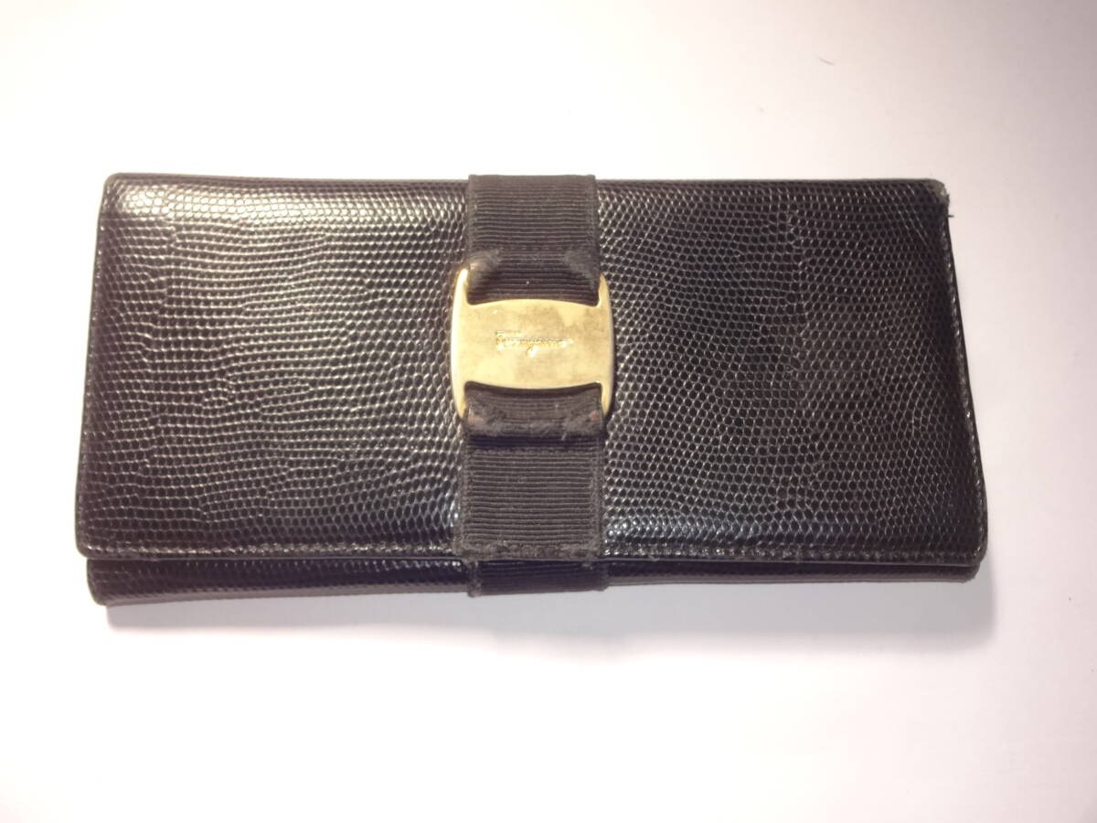 Salvatore Ferragamo フェラガモ 長財布 ヴァラリボン レザー ブラック レディース【送料無料】