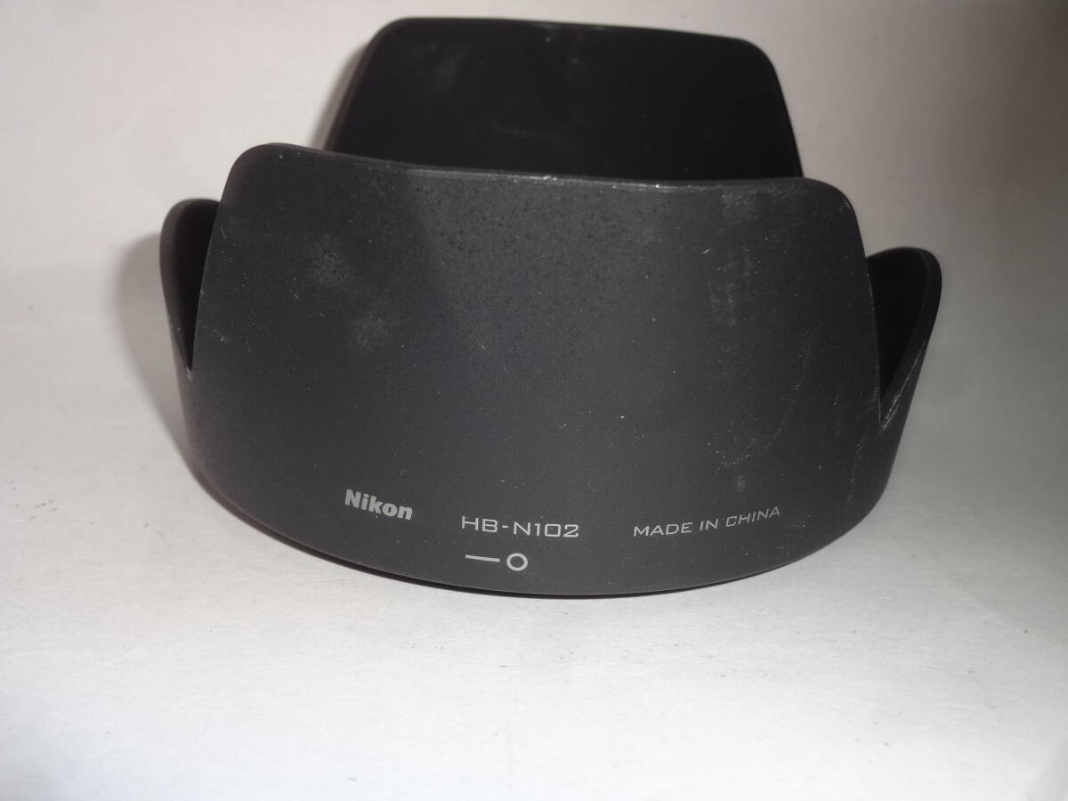【美品】Nikon HB-N102 マウントレンズフード Nikon Nikkor 10-100mm f, 4.5-5.6GVR レンズ用 フード 2992
