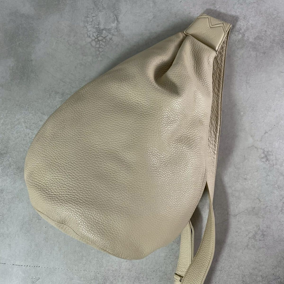 21SS◆Discord Yohji Yamamoto スリングバッグ ボディ ショルダー クロスボディ レザー ホワイト系 メンズ ディスコードヨウジヤマモト