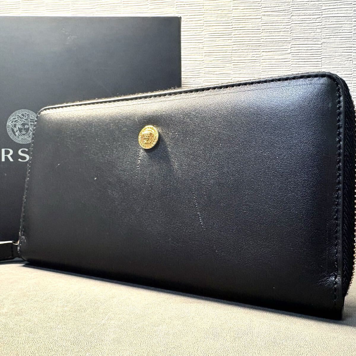 【極美品/付属品完備】Versace ヴェルサーチ 長財布 メデューサ ラウンドファスナー ジップ ロングウォレット ブラック メンズ