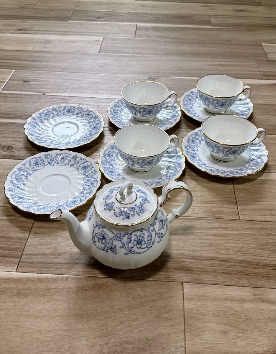 Noritake Studio Collection ノリタケ ティーセット カップ＆ソーサー 4客＋ソーサー2枚＆ティーポット 花柄 金彩 白 青