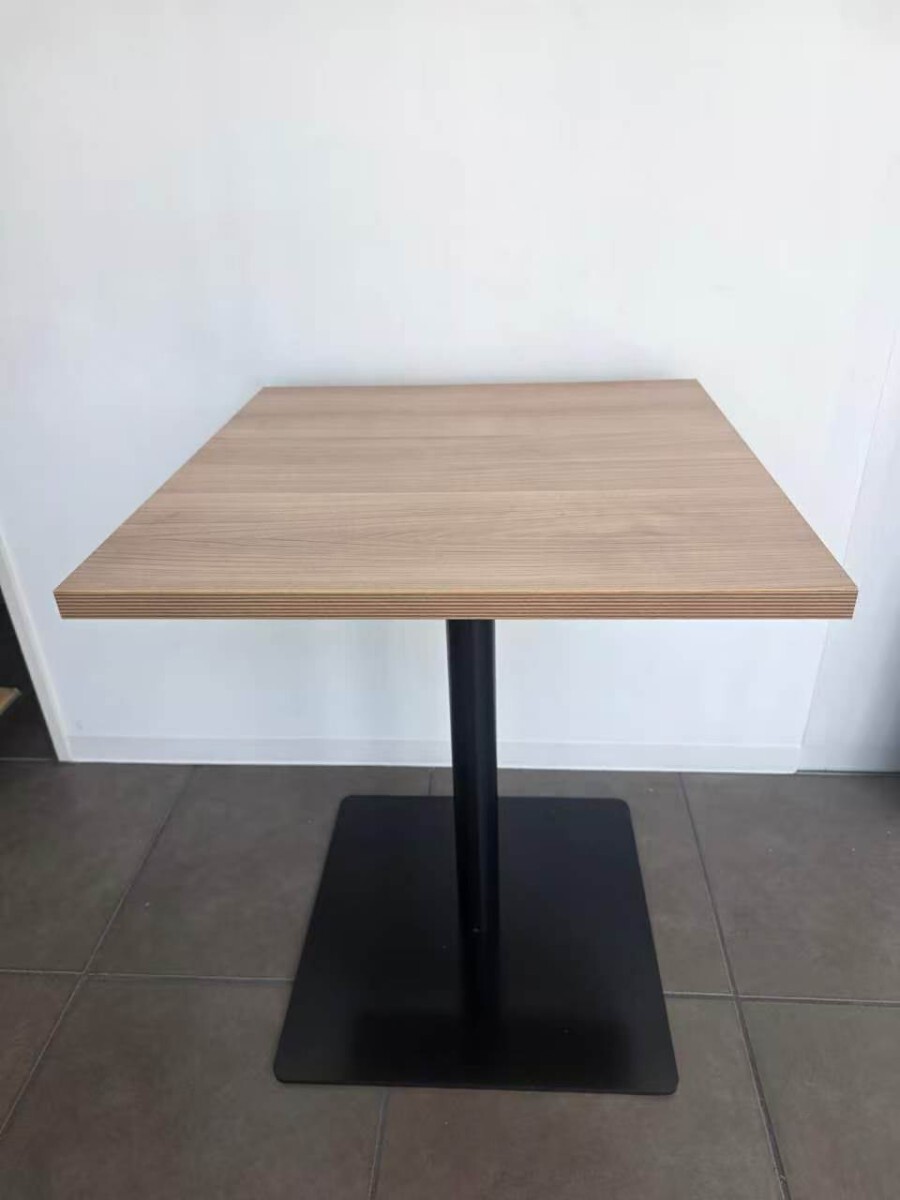 3台在庫 美品　レシル　カフェテーブル600×600×720　スクエアテーブル　送料4000円 東京池袋 正方形 飲食店