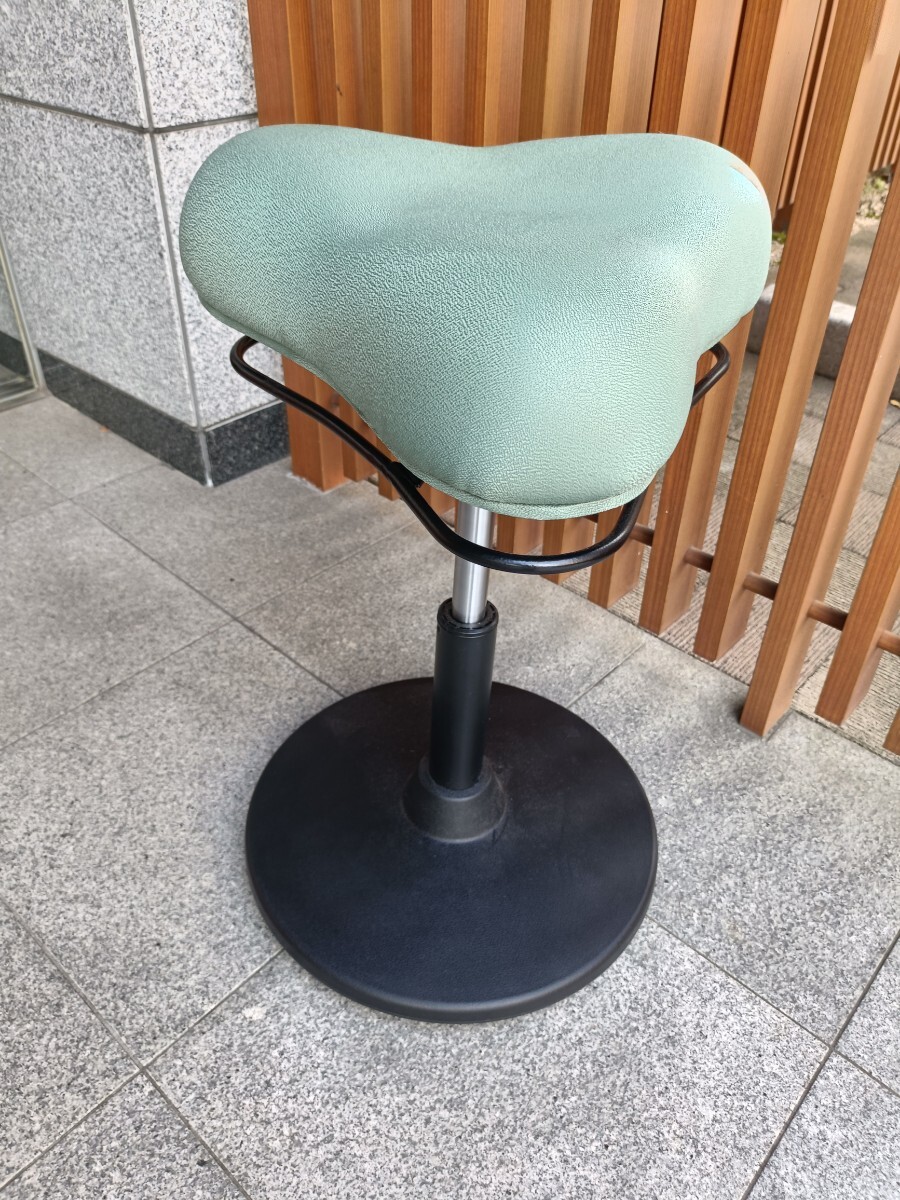 昇降式椅子　ロータイプ 姿勢矯正 オフィスチェア リモートワーク テレワーク チェア　送料3500円 東京池袋