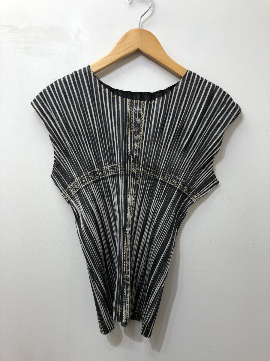 284☆PLEATS PLEASE プリーツプリーズ☆イッセイミヤケ☆ノースリーブカットソー【４】ストライプ柄