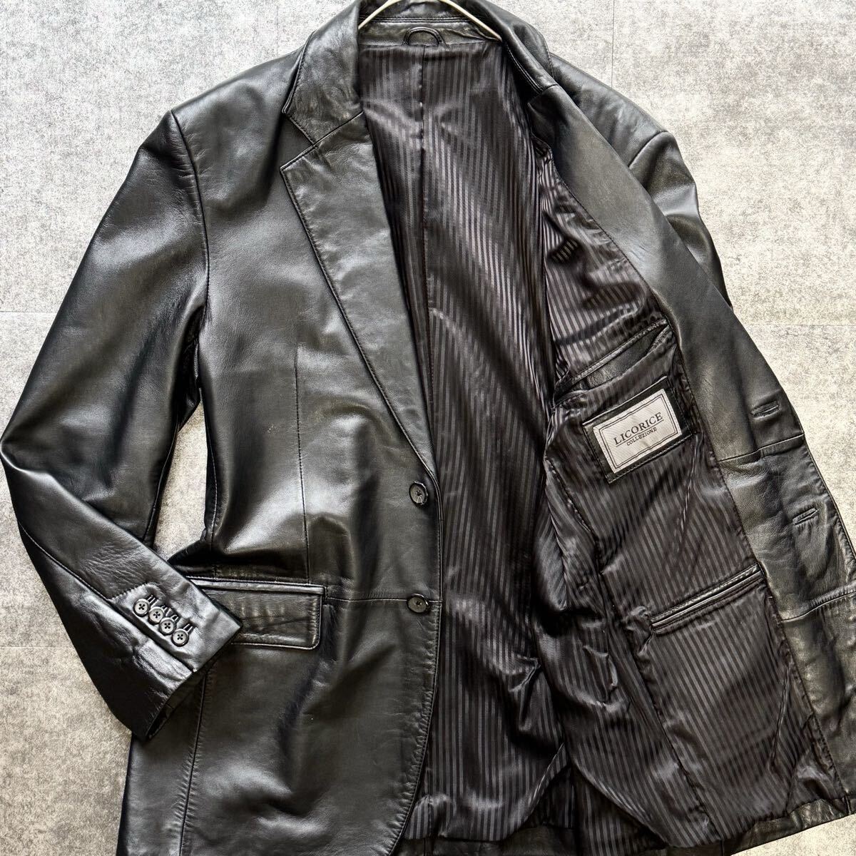 美品◎リコリス ラムレザー テーラードジャケット LICORICE COLLEZIONE 極上羊革 シープスキン 革ジャン トロ艶 ストライプ裏地 ブラック