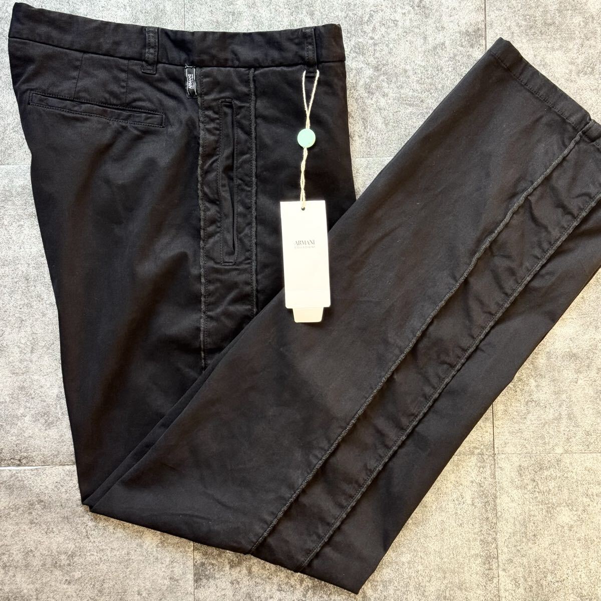 新品未使用タグ付/Lサイズ◎アルマーニコレツィオーニ デザインパンツ チノパン ARMANI COLLEZIONI ボトムス ロゴ ブラック 黒 メンズ 48